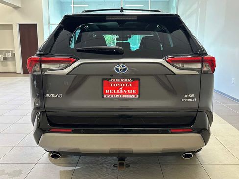 Used 2024 Toyota RAV4 XSE w/ Advanced Technology Package image 5
