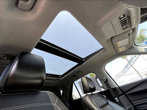 Certified 2021 Ford Explorer XLT w/ Equipment Group 202A image 22