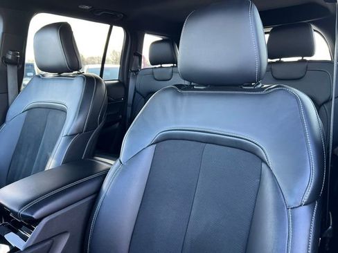 Certified 2023 Jeep Grand Cherokee Altitude image 11