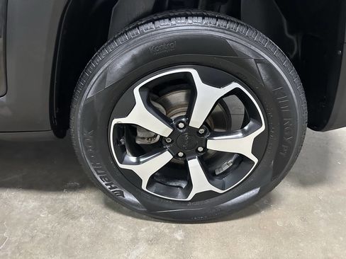 Used 2020 Jeep Renegade Trailhawk w/ Cold Weather Group image 21