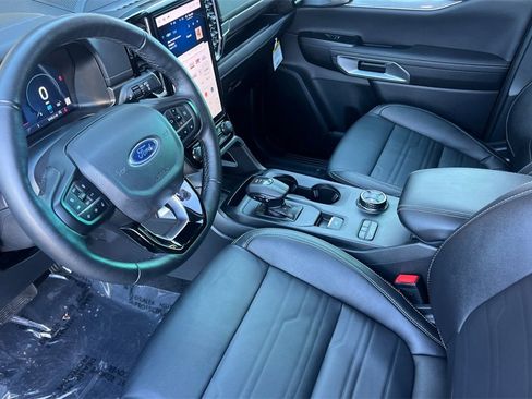 Used 2024 Ford Ranger Lariat w/ FX4 Off-Road Package image 10