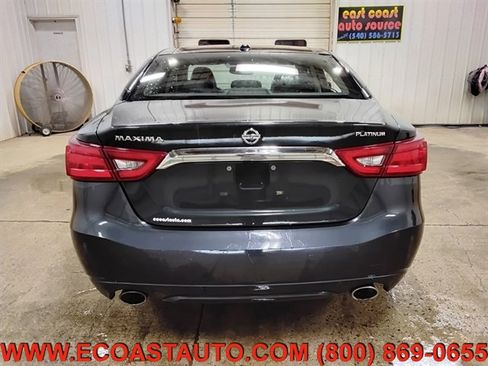 Used 2017 Nissan Maxima Platinum w/ Interior Lighting Package FWD image 8