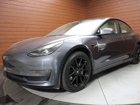 Used 2022 Tesla Model 3 image 66
