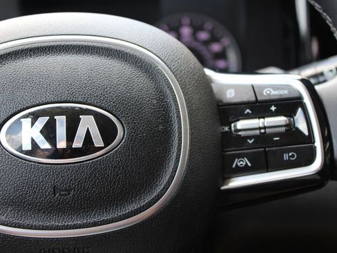 Used 2021 Kia Sorento S w/ Panoramic Sunroof Package FWD image 19