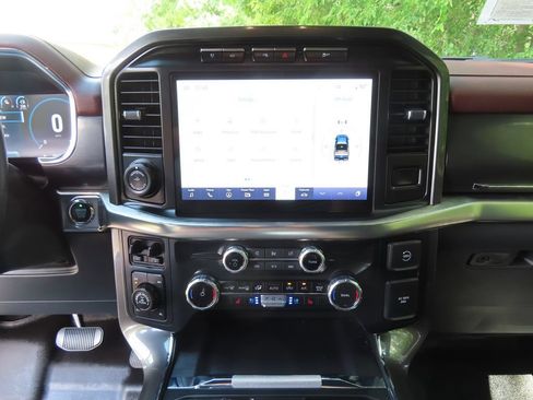 Used 2023 Ford F150 Lariat w/ Equipment Group 502A High AWD/4WD image 21