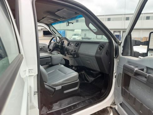 Used 2016 Ford F250 XL w/ Power Equipment Group AWD/4WD image 25