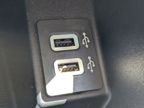 Used 2019 Ford Edge SEL w/ Equipment Group 201A AWD/4WD image 32
