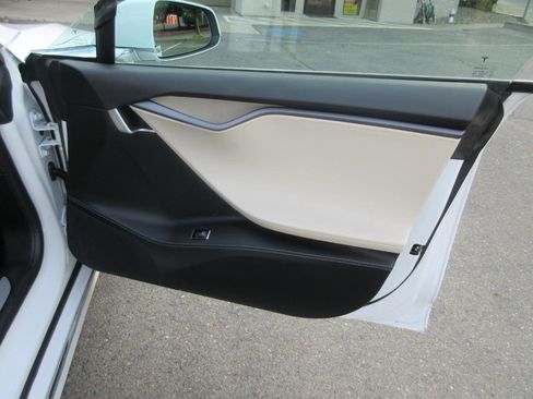 Used 2021 Tesla Model S Long Range Plus AWD/4WD image 19