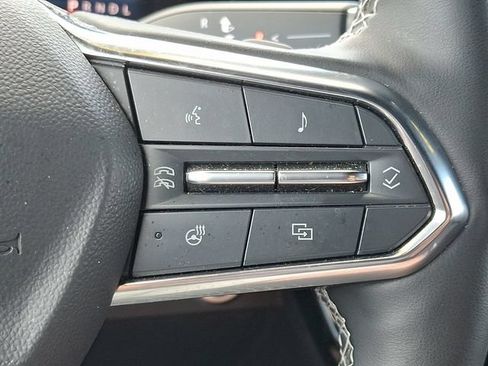 Used 2024 Chevrolet Traverse LT w/ Enhanced Driving Package AWD/4WD image 23