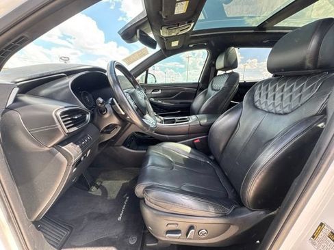 Used 2022 Hyundai Santa Fe Calligraphy FWD image 2