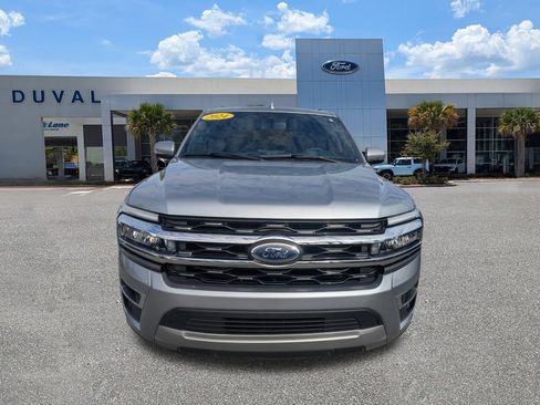 Used 2024 Ford Expedition Limited image 9