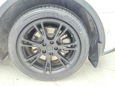 Used 2021 Tesla Model Y Long Range image 60