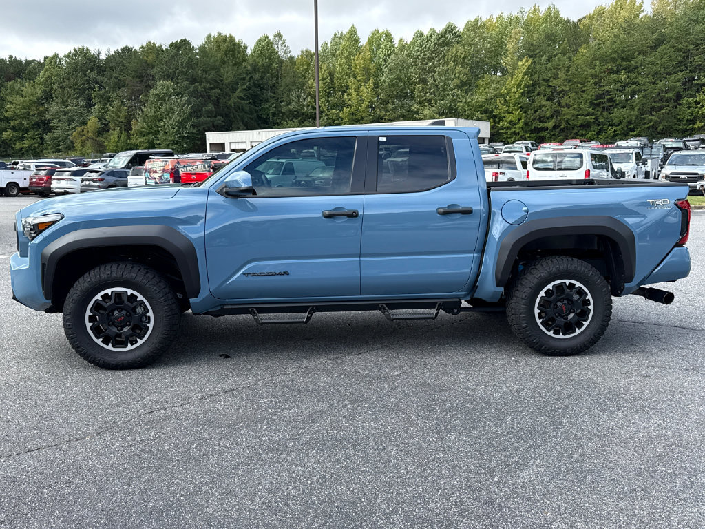 Used 2026 Toyota Tacoma TRD Off-Road AWD/4WD image 4