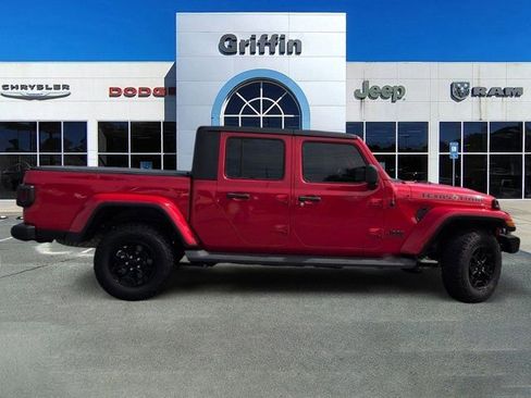 Used 2021 Jeep Gladiator Sport AWD/4WD image 3