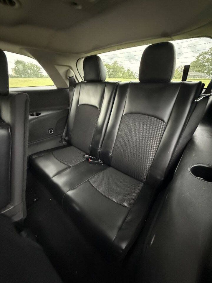 Used 2015 Dodge Journey Crossroad w/ Flexible Seating Group FWD image 11