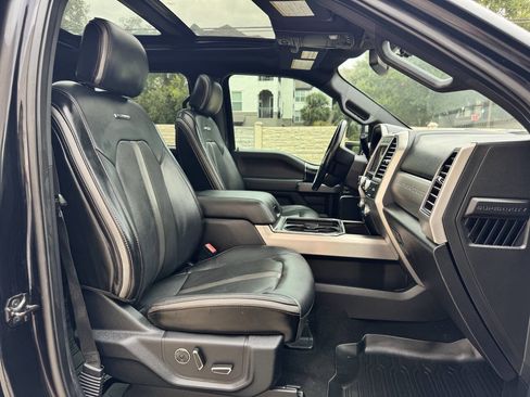 Used 2020 Ford F250 Platinum w/ FX4 Off-Road Package image 21