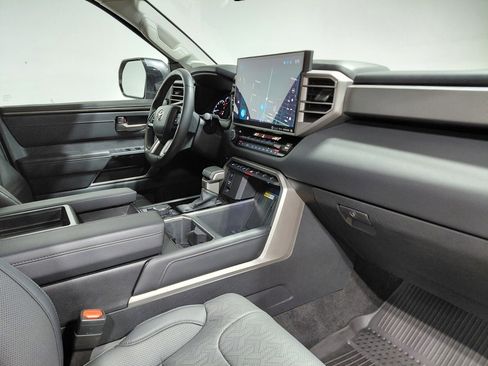 Used 2023 Toyota Tundra Limited image 36