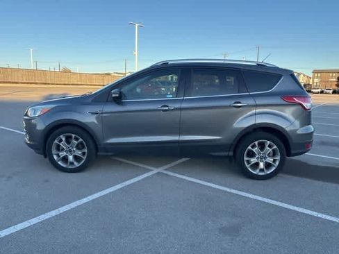 Used 2014 Ford Escape Titanium image 2