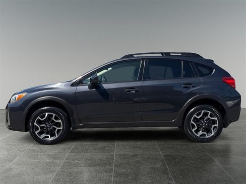 Used 2017 Subaru Crosstrek 2.0i Premium AWD/4WD image 2