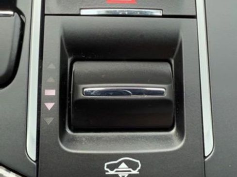 Used 2019 Maserati Levante Trofeo image 29