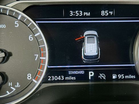 Used 2025 Nissan Pathfinder S image 19