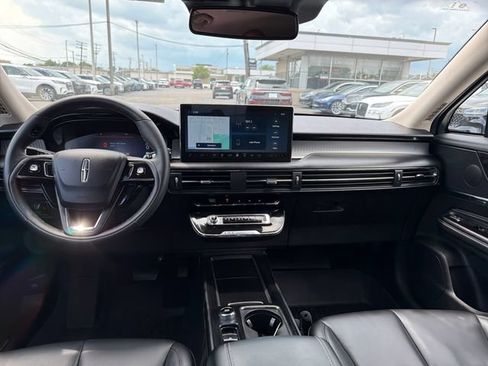 Certified 2024 Lincoln Corsair FWD image 15