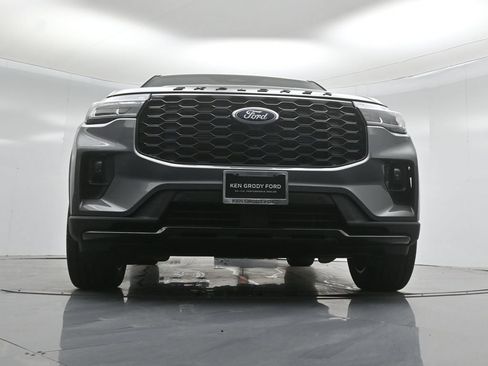 New 2026 Ford Explorer ST-Line w/ ST-Line Street Pack RWD image 44
