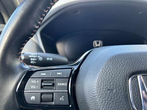 Used 2025 Honda HR-V Sport image 22