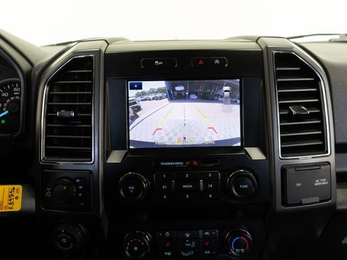 Used 2020 Ford F150 XLT w/ Equipment Group 302A Luxury AWD/4WD image 32