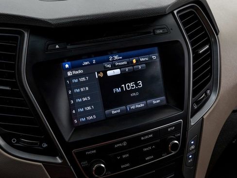 Used 2017 Hyundai Santa Fe Sport image 32