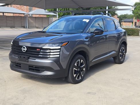 Certified 2026 Nissan Kicks SR FWD image 7