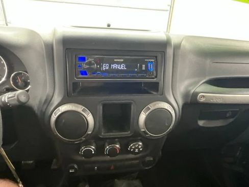 Used 2014 Jeep Wrangler Sport AWD/4WD image 8