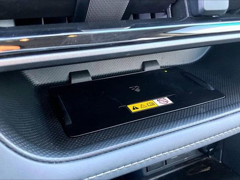 Used 2024 Toyota Highlander LE image 32