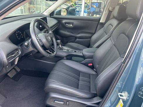 Used 2025 Honda HR-V EX-L image 9