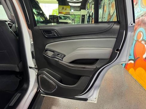 Used 2018 Chevrolet Tahoe LT AWD/4WD image 18