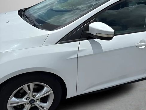 Used 2014 Ford Focus SE FWD image 37