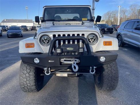 Used 2000 Jeep Wrangler Sahara image 2