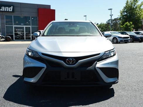 Used 2023 Toyota Camry SE FWD image 2