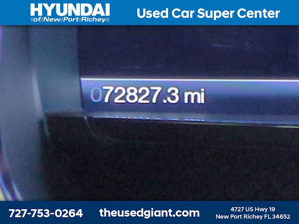 Used 2015 Ford Taurus Limited w/ Equipment Group 301A FWD image 29