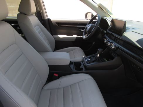 Certified 2024 Honda CR-V EX-L image 9