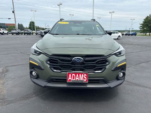 Used 2024 Subaru Crosstrek 2.5i Sport AWD/4WD image 3