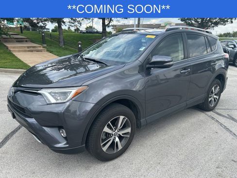 Used 2016 Toyota RAV4 XLE AWD/4WD image 1