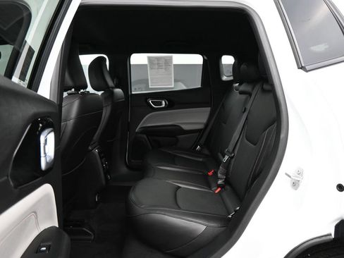 Used 2023 Jeep Compass Limited AWD/4WD image 15