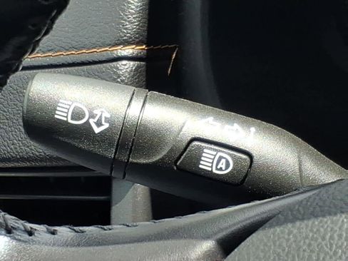 Used 2021 GMC Terrain SLT image 14