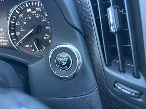 Used 2023 INFINITI Q50 Sensory image 16