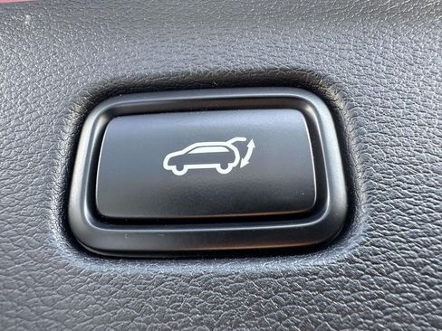 Used 2025 Kia Sportage X-Line w/ Premium Package AWD/4WD image 9