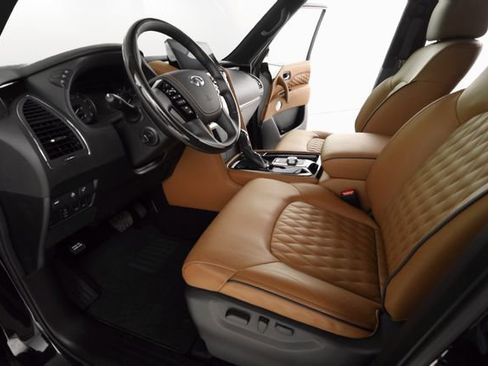 Used 2024 INFINITI QX80 Sensory AWD/4WD image 16