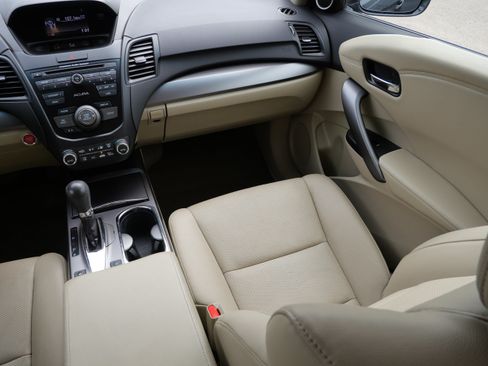 Used 2014 Acura RDX AWD image 11