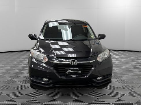 Used 2017 Honda HR-V EX image 8