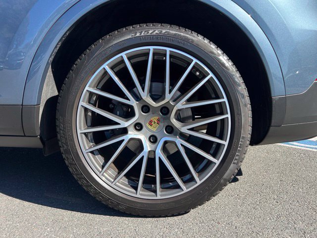 Used 2020 Porsche Cayenne AWD/4WD image 10